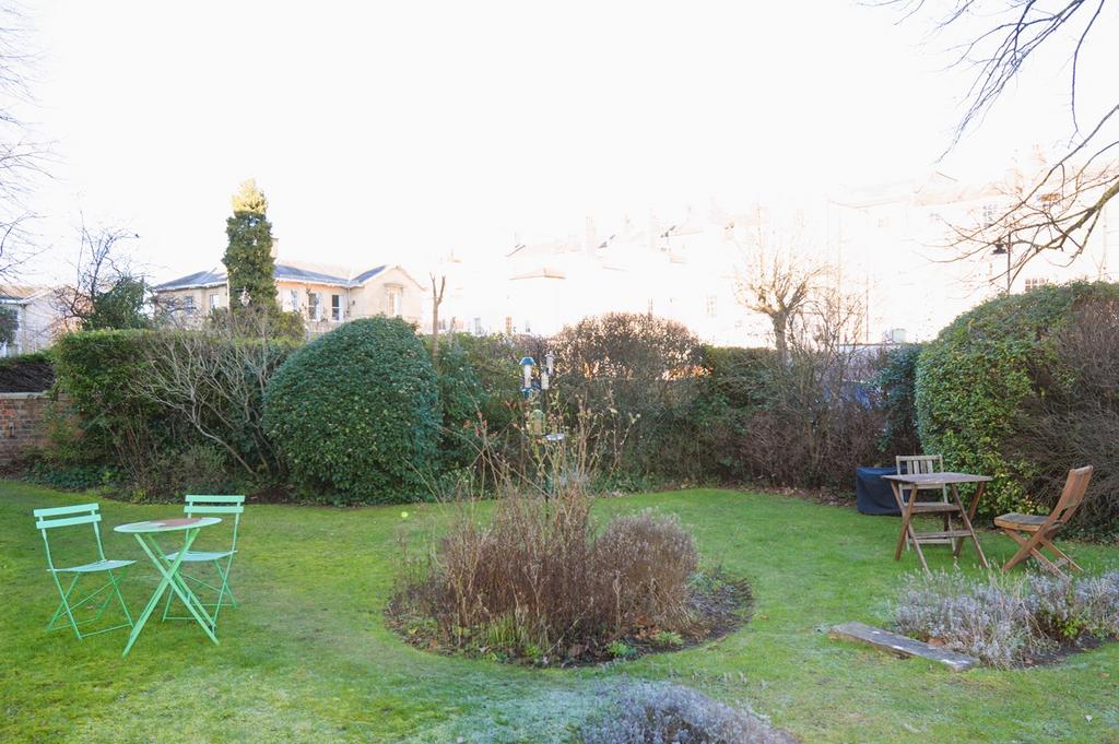 Montpellier Court, Lansdown Road, Montpellier, Cheltenham, GL50 1 bed