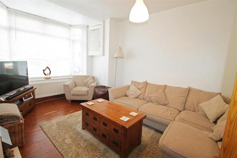 2 bedroom flat for sale, Bower Street