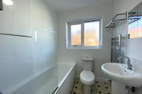 11 Cambridge Close, Biddulph, Stoke-on-trent, ST8 6UB