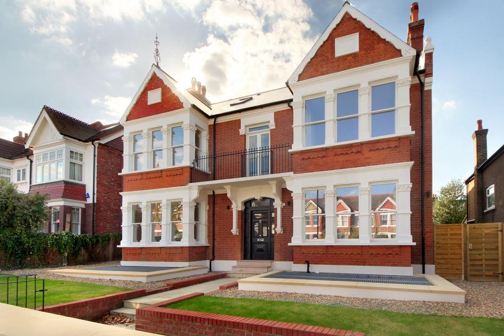 58 Woodfield Rd W5 2 bed apartment £530,000