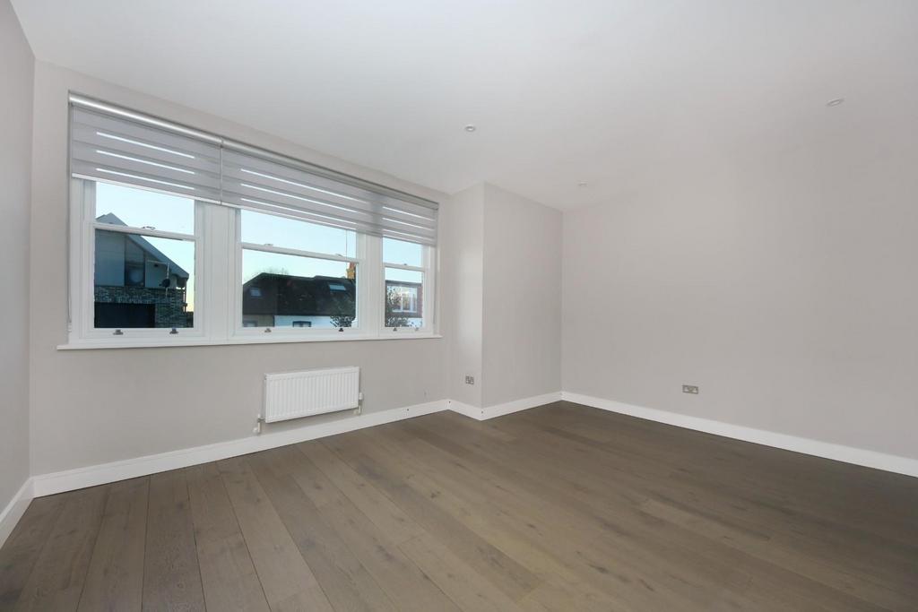 58 Woodfield Rd W5 2 bed apartment £530,000