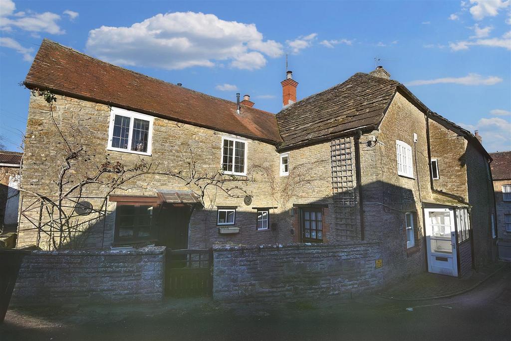 High Street, Stalbridge, Sturminster Newton 3 bed cottage for sale £