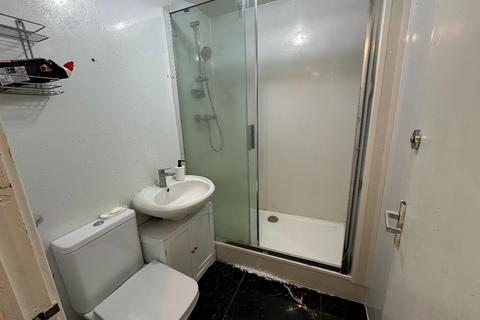 undefined, Nicholas Close, Greenford UB6