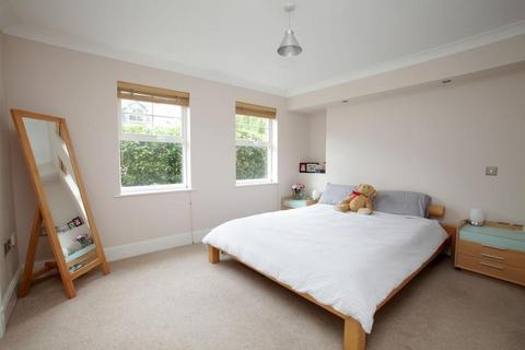 2 bedroom apartment to rent, 100 Kings Road, Richmond