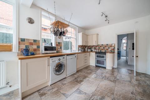 45 Albany Road, Salisbury, SP1 3YQ