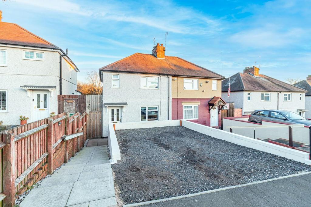 Byron Street, Brierley Hill, DY5 4JA 2 bed semidetached house for sale
