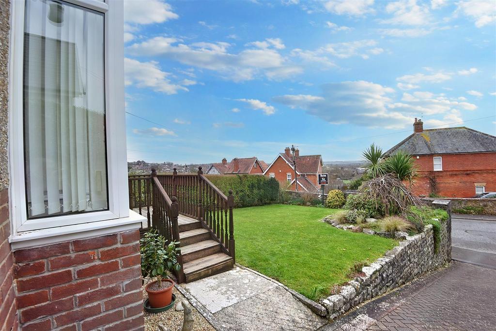 West Hill, Wincanton 3 bed detached bungalow for sale £430,000