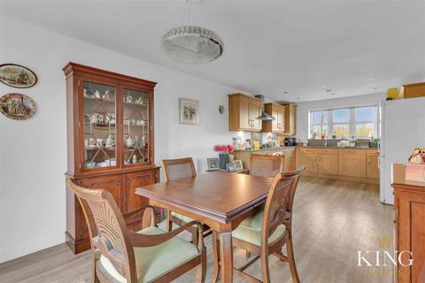 40 Avon Way, Bidford On Avon, Alcester, B50 4GP