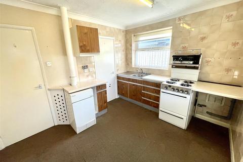 2 bedroom detached bungalow for sale, Woodfield Close, Spalding