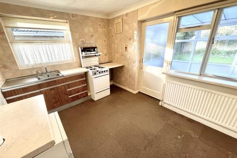 2 bedroom detached bungalow for sale, Woodfield Close, Spalding