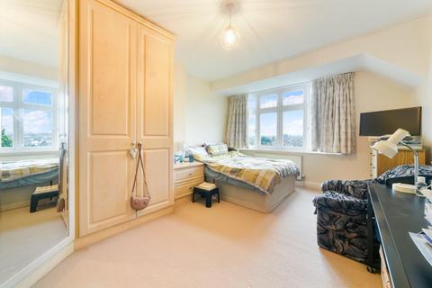 41 Preston Drive, Epsom, KT19 0AD