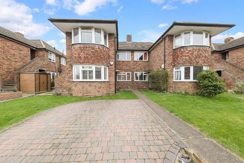 21 Welbeck Close, Epsom, KT17 2BJ