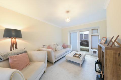 21 Welbeck Close, Epsom, KT17 2BJ