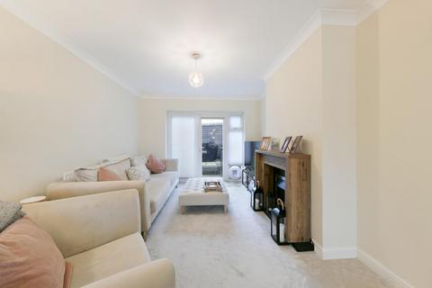 21 Welbeck Close, Epsom, KT17 2BJ