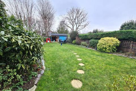 10 Springfield Road, Wallington, SM6 0BB