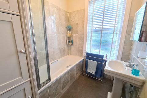 10 Springfield Road, Wallington, SM6 0BB