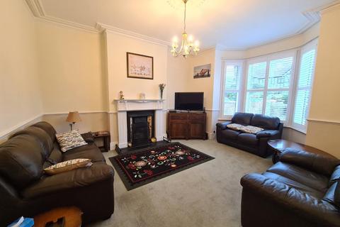 10 Springfield Road, Wallington, SM6 0BB