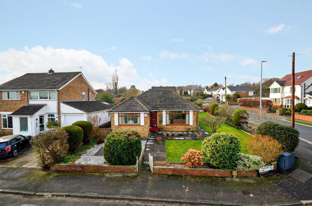 St. Margarets Road, Horsforth, Leeds 3 bed detached bungalow for sale