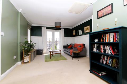 Flat 14, Lime Grove Cannonbury Road, Ramsgate, CT11 9NR