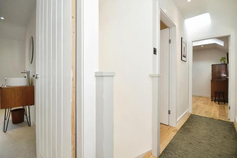 108 Cross Lane, Sheffield, S10 1WL