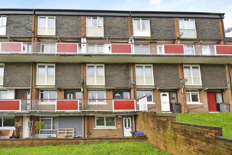 18 Batemoor Drive, Sheffield, S8 8EB