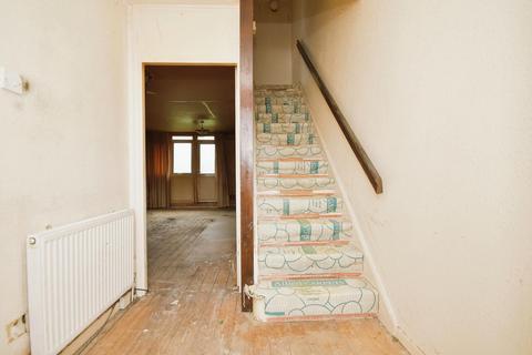 18 Batemoor Drive, Sheffield, S8 8EB