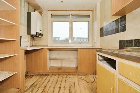18 Batemoor Drive, Sheffield, S8 8EB