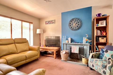 3 bedroom terraced house for sale, Toadsmoor Road, Brimscombe, Stroud, GL5 2TB