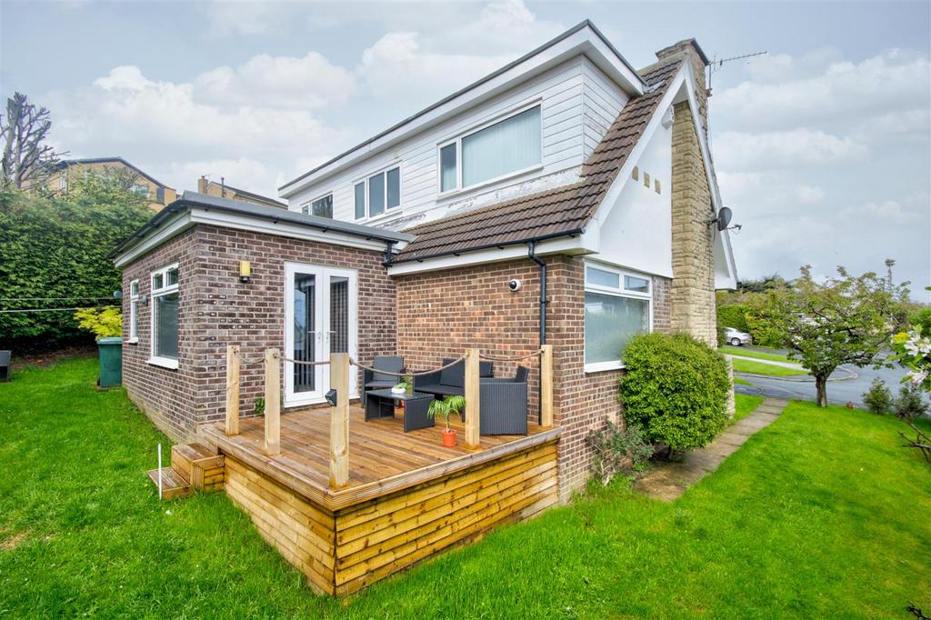 Baildon Shipley BD17 3 bed detached house for sale £349,950