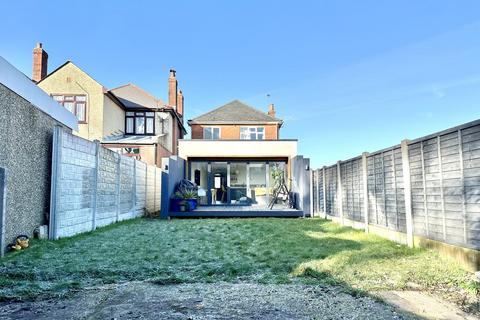 4 bedroom detached house for sale, Cromer Road, Poole, BH12