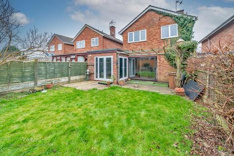 3 bedroom detached house for sale, Lynwood Close, Willenhall WV12