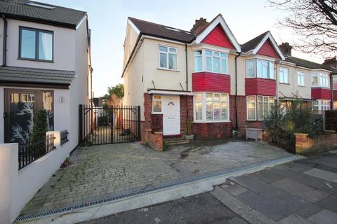 23 Park View, London, W3 0PU