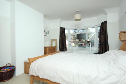 23 Park View, London, W3 0PU