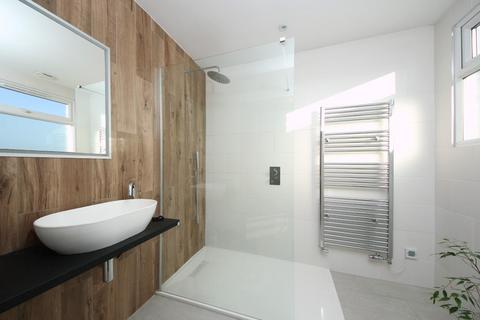 23 Park View, London, W3 0PU