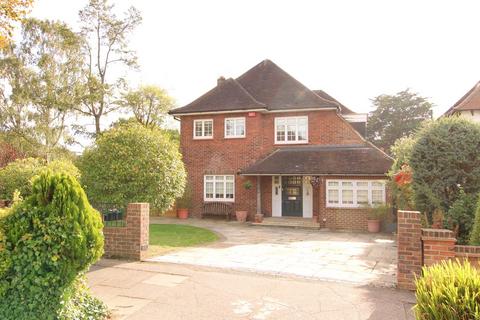 38 Hayes Way, Beckenham, BR3 6RL