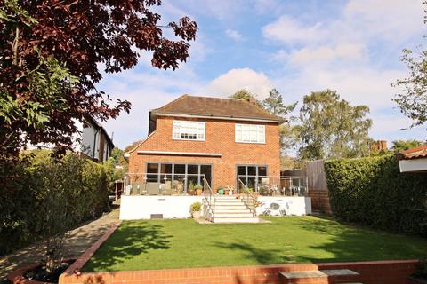 38 Hayes Way, Beckenham, BR3 6RL