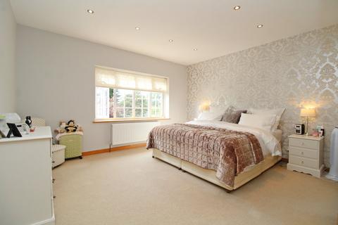 38 Hayes Way, Beckenham, BR3 6RL