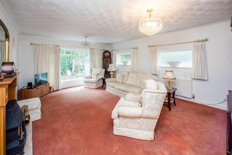2 bedroom detached bungalow for sale, Daisy Lea Lane, Huddersfield HD3