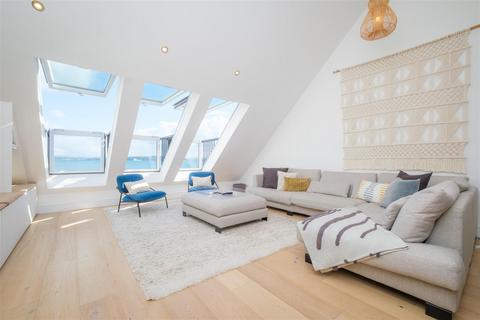 3 bedroom penthouse for sale, The Bay, Torpoint PL10