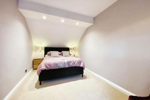 4 bedroom semi-detached house for sale - Sadler Close, Stratford-upon-Avon