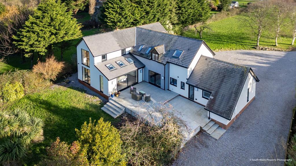 Moulton, Llancarfan, CF62 6 bed detached house for sale £1,495,000