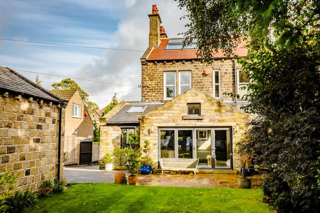 Thornhill Road, Huddersfield HD3 4 bed character property for sale £