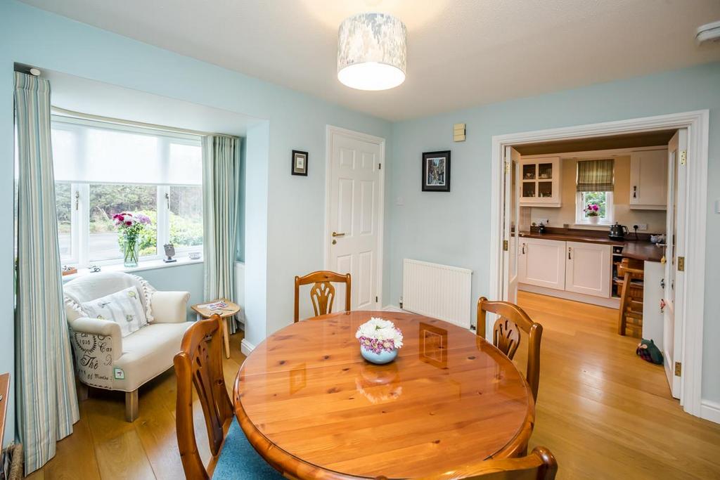 Formal dining room