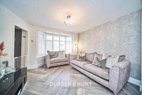 30 Benets Road, Hornchurch, RM11 3PU