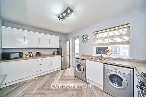 30 Benets Road, Hornchurch, RM11 3PU