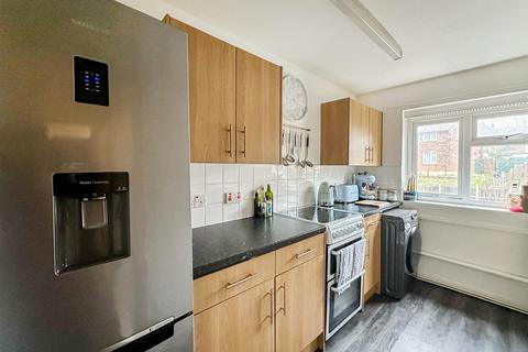 29 Hucknall Close, Romford, RM3 9QS