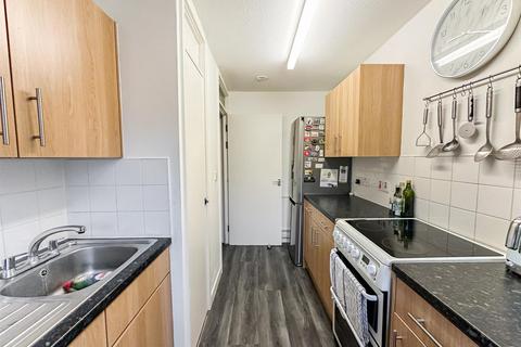29 Hucknall Close, Romford, RM3 9QS