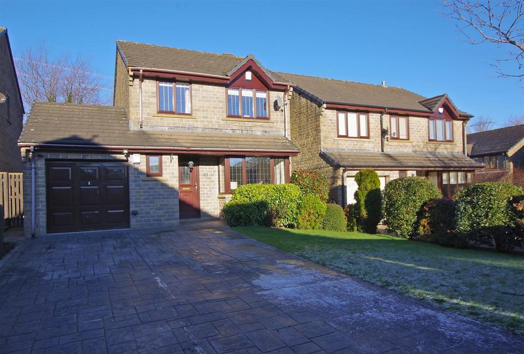 Goldfields Close, Greetland 3 bed detached house for sale £350,000