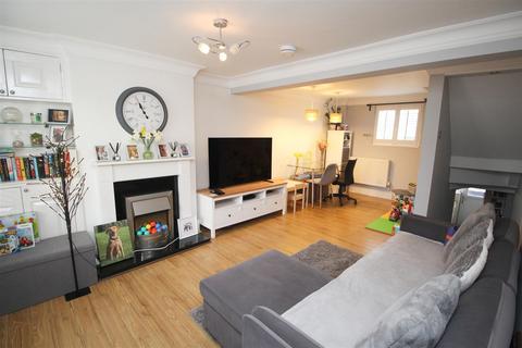 2 bedroom cottage for sale - Towcester Road, Old Stratford, Milton Keynes