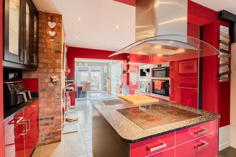 22 Beacon Rise, Sedgley, Dudley, DY3 1NQ